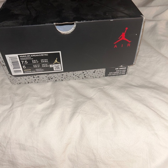 Women's Jordan 5 Retro Bluebird Ice/Blue Graphite - Picture 6 of 8